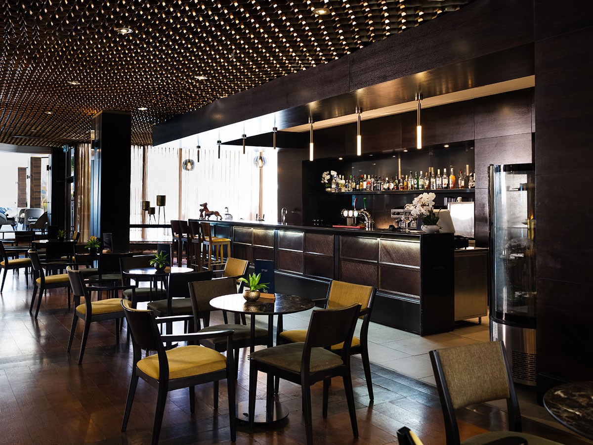 Кейсар Премьер Тверия -  бар